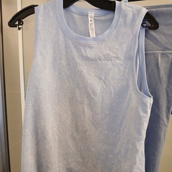 Lululemon Lilac Set - Picture 2 of 10